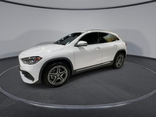 2022 Mercedes-Benz GLA 250 Base 4MATIC