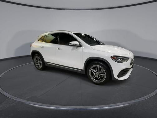 2022 Mercedes-Benz GLA 250 Base 4MATIC