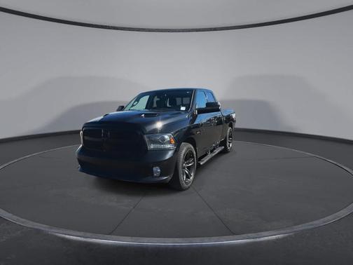 Brilliant Black Crystal Pearlcoat 2017 RAM 1500 Sport