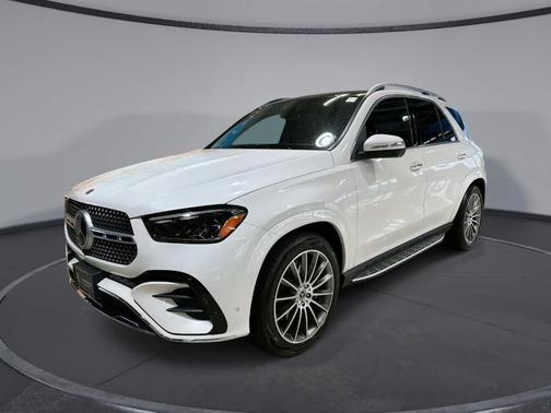 MANUFAKTUR Moonlight White Metallic 2026 Mercedes-Benz GLE 450 4MATIC