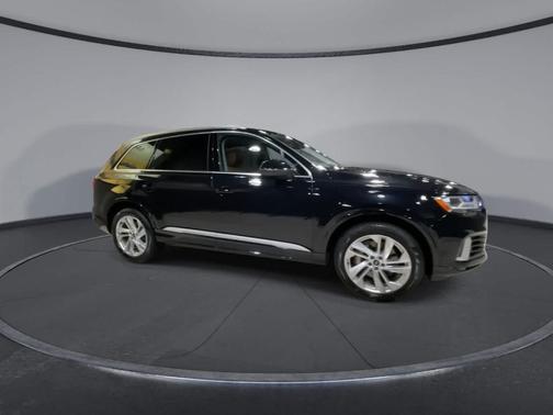 2021 Audi Q7 55 Premium