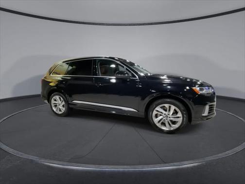2021 Audi Q7 55 Premium