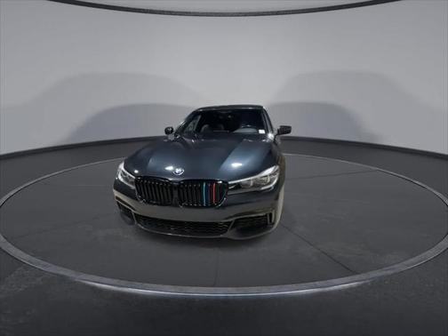 2019 BMW 740 i