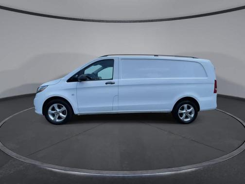 2021 Mercedes-Benz Metris Base