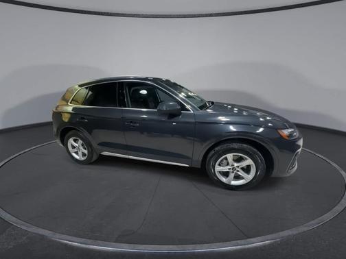 2023 Audi Q5 40 Premium