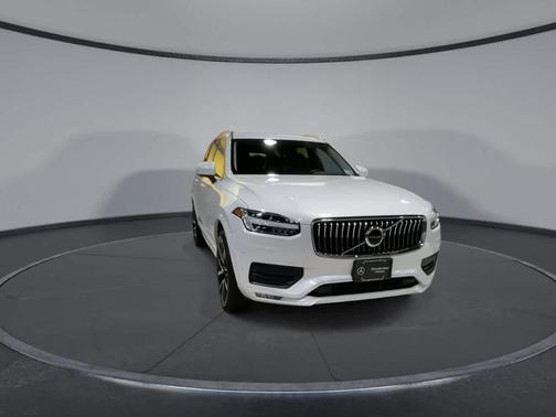 2020 Volvo XC90 T6 Momentum 6 Passenger