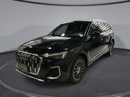 2025 Audi Q7 45 Premium