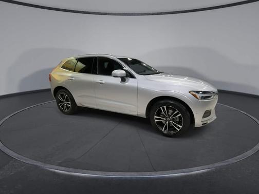 2019 Volvo XC60 T5 Momentum