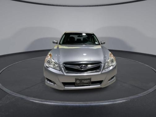 2010 Subaru Legacy 2.5i Premium