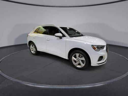 2019 Audi Q3 2.0T Premium Plus