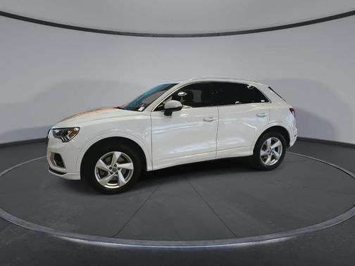 2019 Audi Q3 2.0T Premium Plus