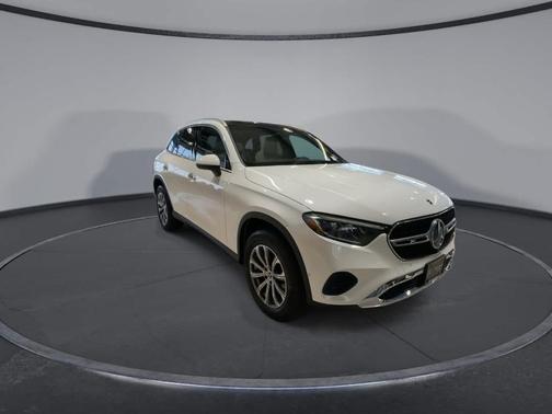 Polar White 2025 Mercedes-Benz GLC 300 Base 4MATIC