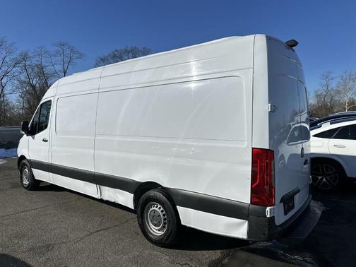 2023 Mercedes-Benz Sprinter 2500 High Roof 4-Cyl Gas