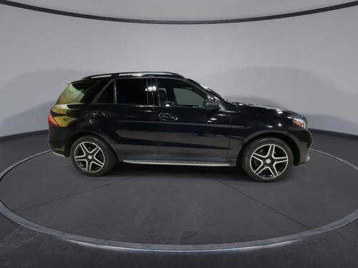 2016 Mercedes-Benz GLE-Class GLE 300d 4MATIC