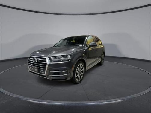 2019 Audi Q7 55 Premium Plus