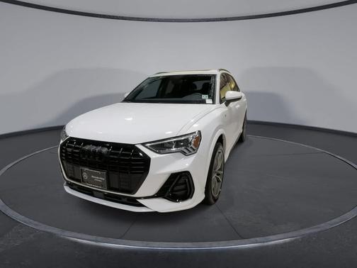 2025 Audi Q3 45 S line Premium