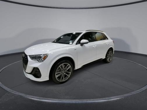 2025 Audi Q3 45 S line Premium