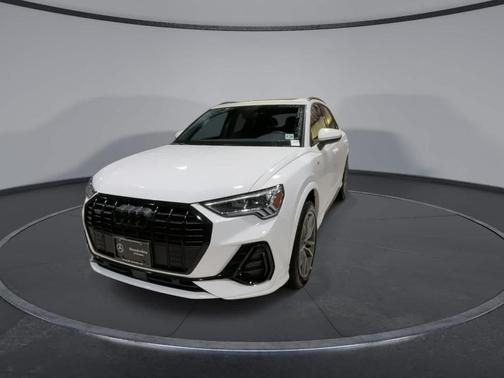 2025 Audi Q3 45 S line Premium
