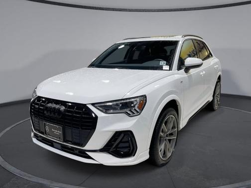 2025 Audi Q3 45 S line Premium