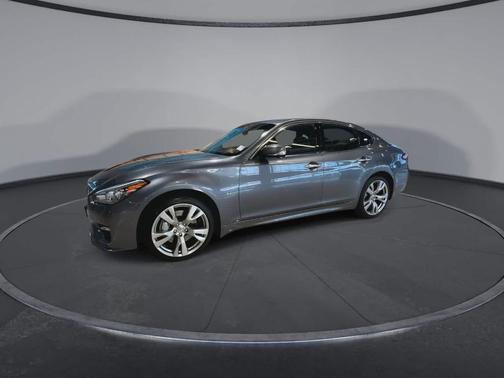 2017 INFINITI Q70 3.7X