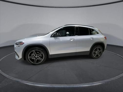 2022 Mercedes-Benz GLA 250 Base 4MATIC
