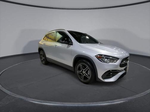 2022 Mercedes-Benz GLA 250 Base 4MATIC