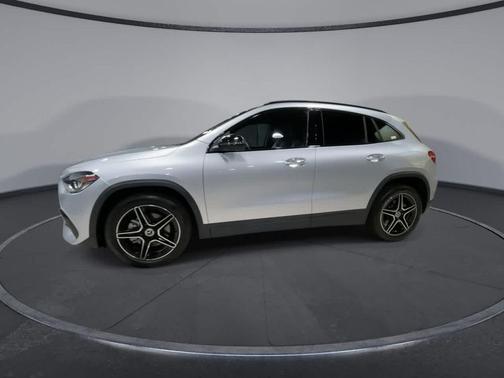 2022 Mercedes-Benz GLA 250 Base 4MATIC