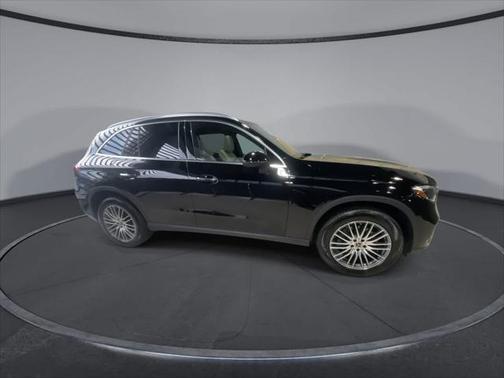 2024 Mercedes-Benz GLC 300 Base 4MATIC