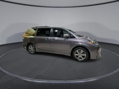 2019 Toyota Sienna SE Premium