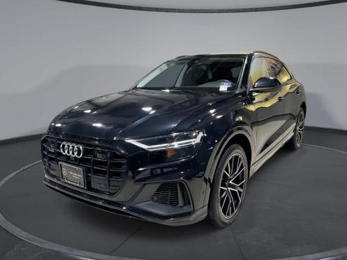 2019 Audi Q8 Premium Plus