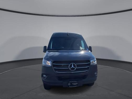 2022 Mercedes-Benz Sprinter 2500 144 WB Standard Roof Passenger