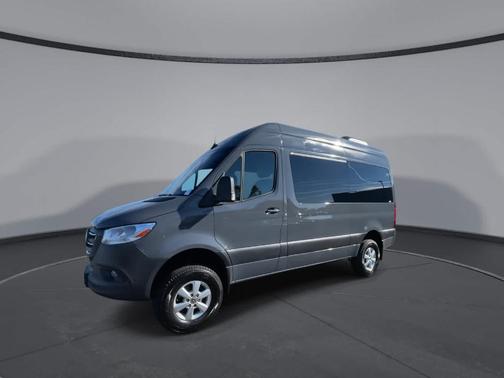 2022 Mercedes-Benz Sprinter 2500 144 WB Standard Roof Passenger