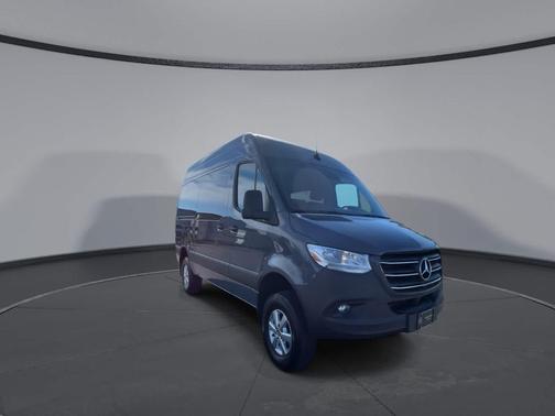 2022 Mercedes-Benz Sprinter 2500 144 WB Standard Roof Passenger