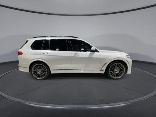 2021 BMW X7 M50i