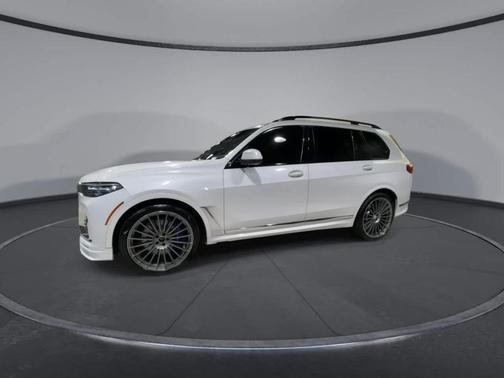 2021 BMW X7 M50i