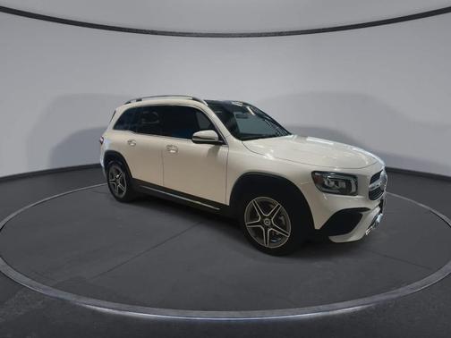 Polar White 2022 Mercedes-Benz GLB 250 Base 4MATIC