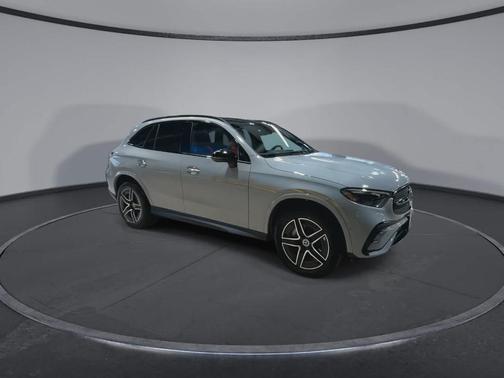 2025 Mercedes-Benz GLC 300 Base 4MATIC