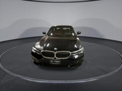 2022 BMW 330 i xDrive