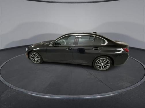 2022 BMW 330 i xDrive