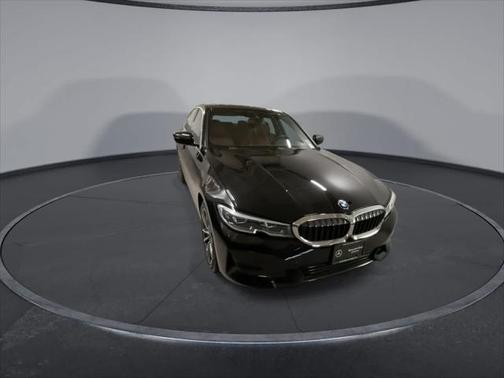 2022 BMW 330 i xDrive