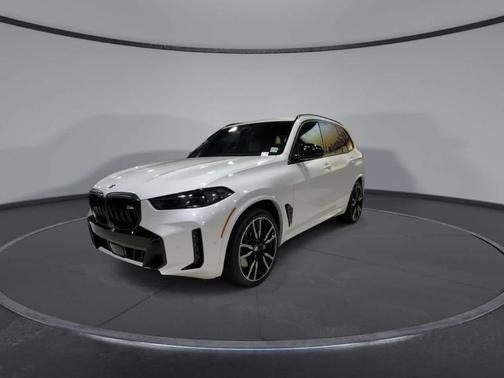 2024 BMW X5 M60i