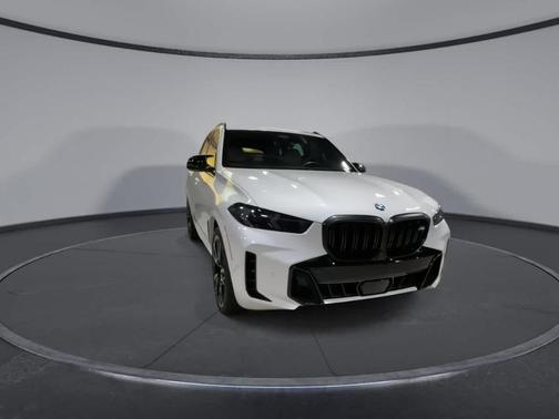 2024 BMW X5 M60i