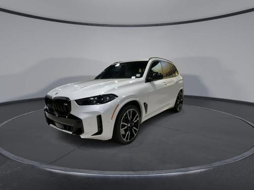 2024 BMW X5 M60i