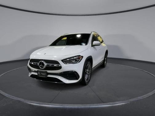 2021 Mercedes-Benz GLA 250 Base 4MATIC