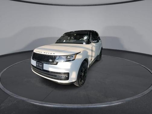 2023 Land Rover Range Rover P530 SE
