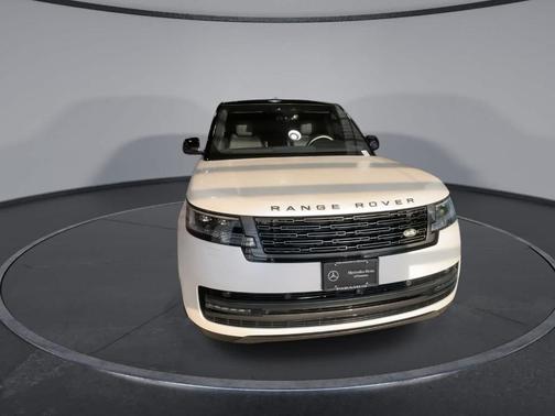 2023 Land Rover Range Rover P530 SE