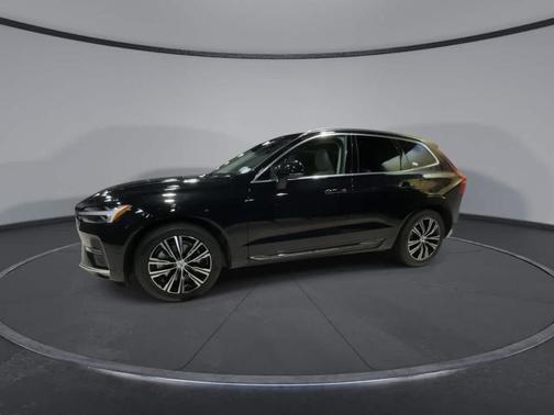 2022 Volvo XC60 B5 Inscription