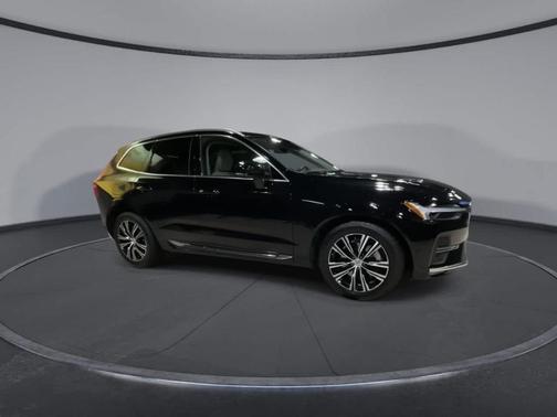 2022 Volvo XC60 B5 Inscription