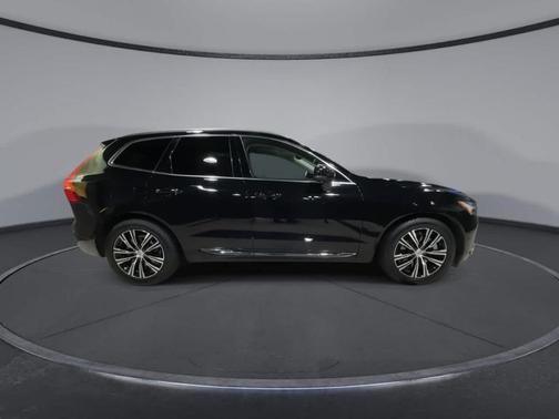 2022 Volvo XC60 B5 Inscription