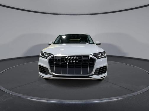 2020 Audi Q7 55 Premium Plus